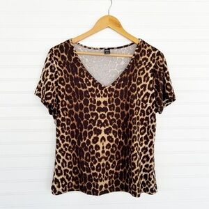 Animal print short sleeve top Size XL